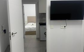 Apartamento 4 a 10 min caminando de la Estación de bus y tren María Zambrano